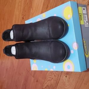 Soda Chelsea booties